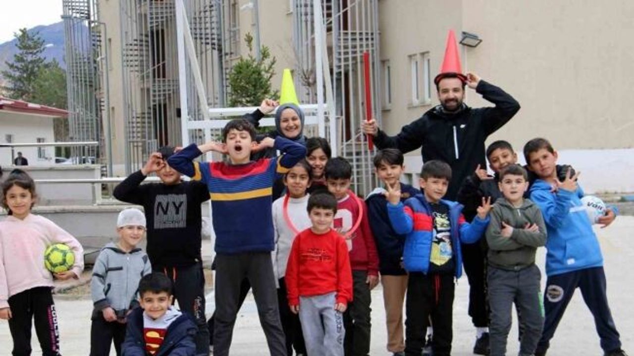 Depremzede çocuklar depremin etkilerini sporla atıyorlar