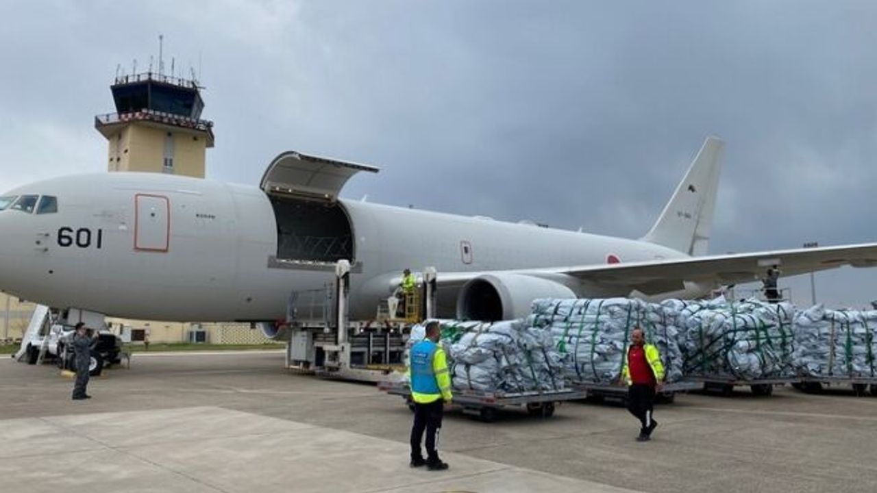 Japonya, NATO koordinasyonuyla Türkiye’ye ilk yardım uçuşunu tamamladı