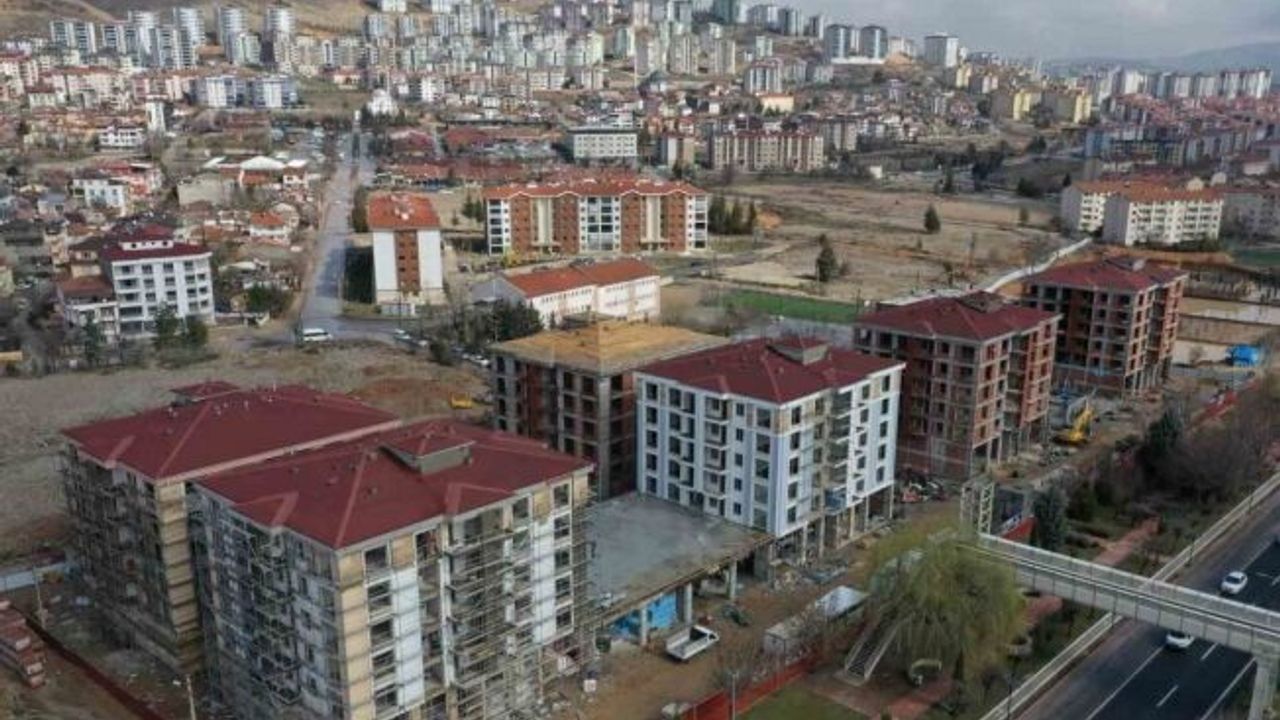 Kentsel dönüşüm örneği gösteren Elazığ’da konutlar hızla yükseliyor