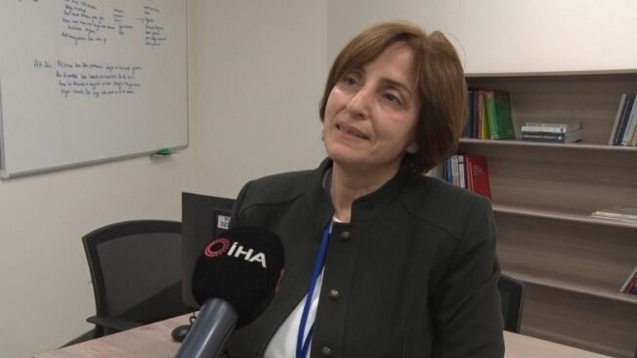 Prof. Dr. Sibel Örsel: “Toplumsal bütünleşmenin, bu kişilerdeki belirtilerin kalıcı olmaması için aylarca sürdürülebilir olması gerekiyor”