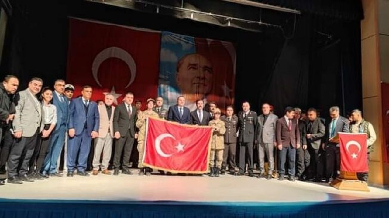 Tatvan’da Çanakkale Zaferi ve Şehitleri Anma günü kutlandı