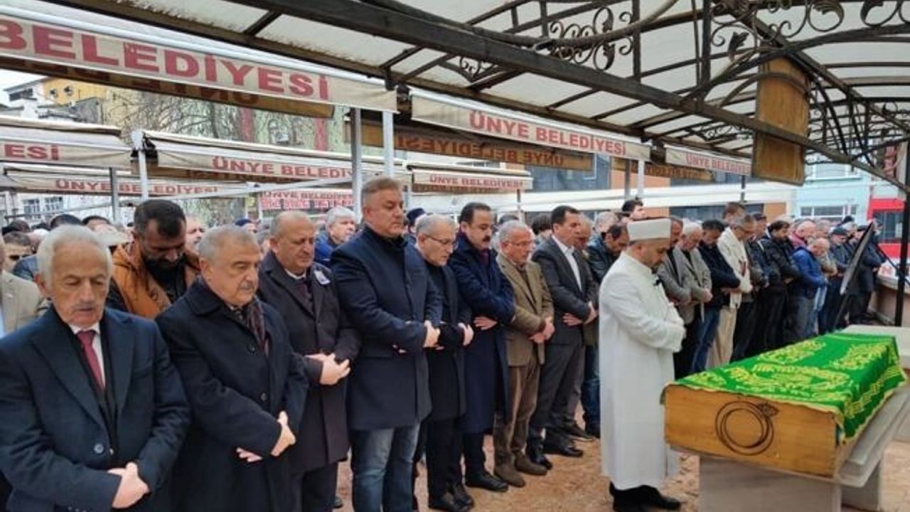 Ünye eski belediye başkanı Cerrahoğlu, son yolculuğuna uğurlandı
