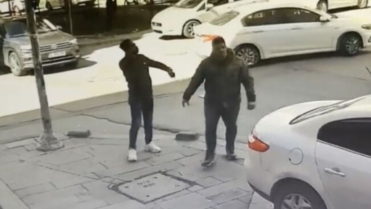 İstanbul’da film gibi olay: Polis süsü verip 17 bin dolarını çaldılar