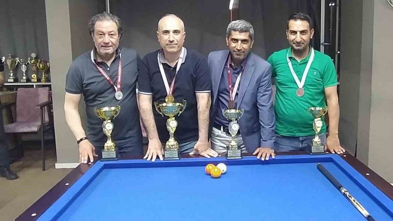 Diyarbakır’da 3 bant bilardo turnuvası düzenlendi
