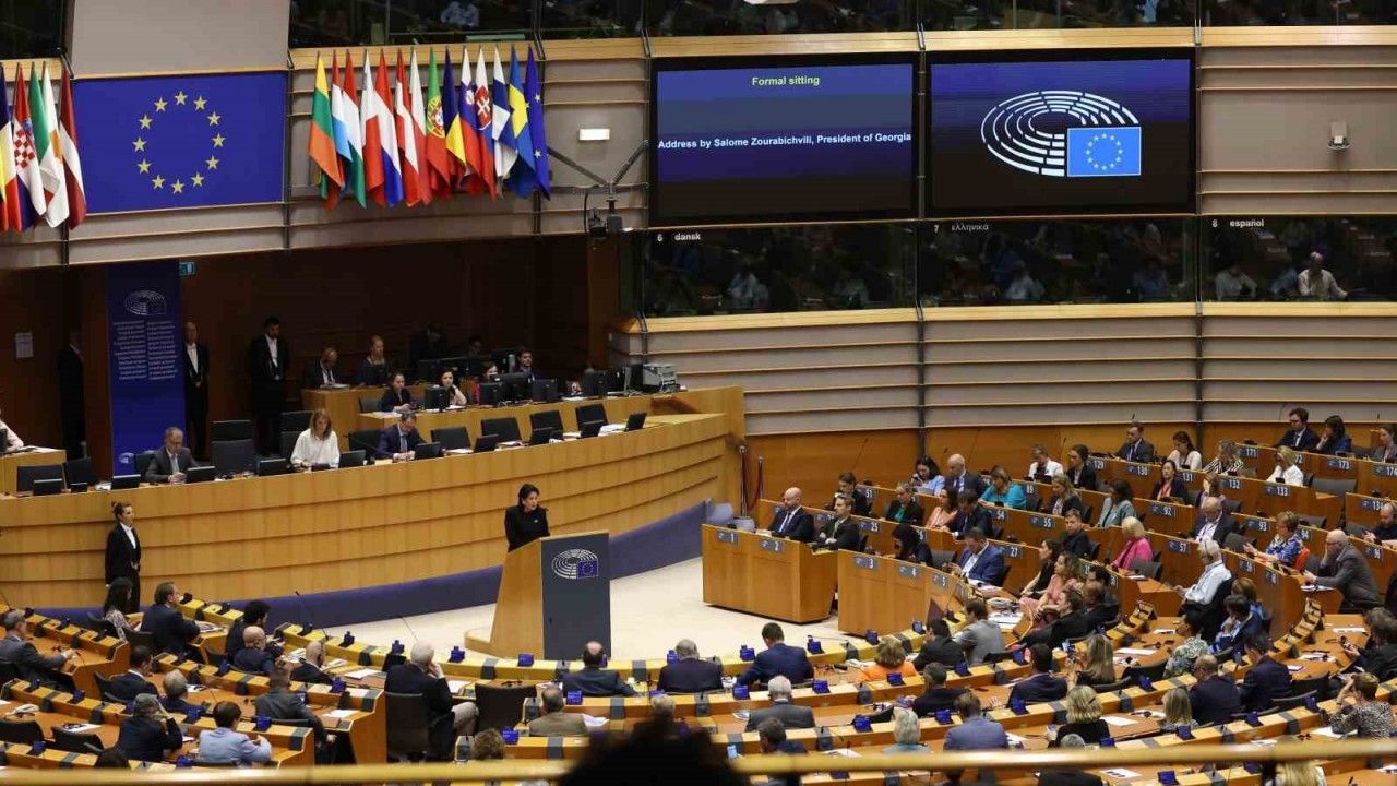 Avrupa Parlamentosu’ndan Mühimmat Üretimini Destekleme Yasası’na onay