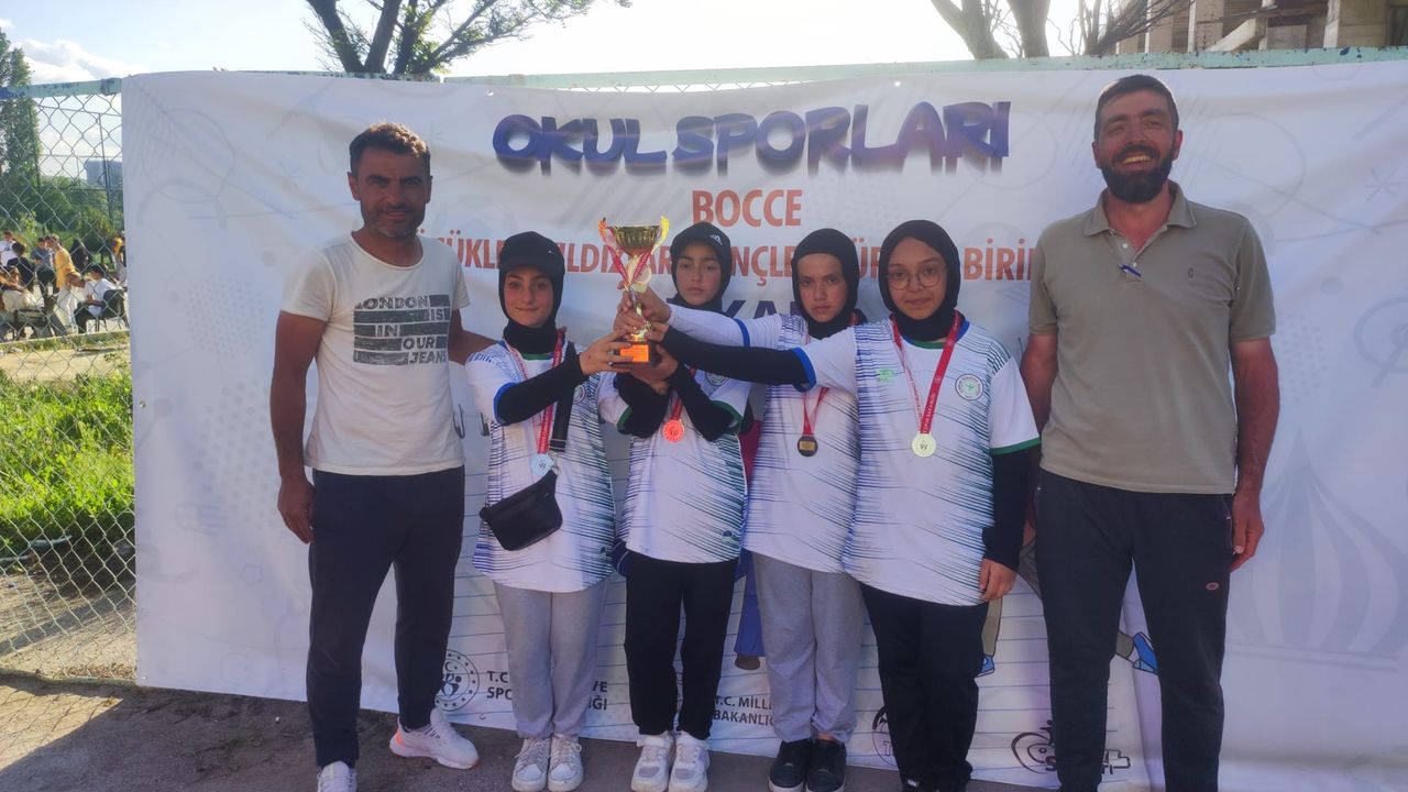 İmam Hatip Liseli kızlar, bocce yarışlarında Türkiye 2.’si