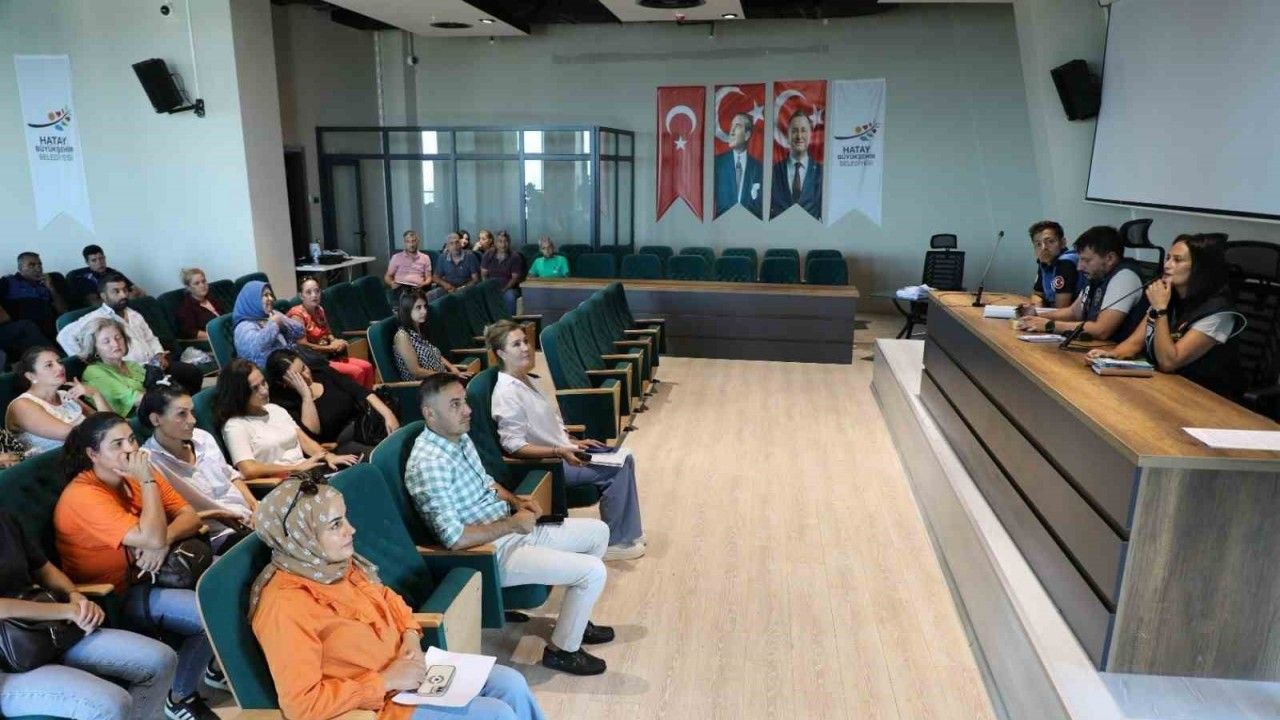 Büyükşehir personeline "KADES, UYUMA ve HAYDİ’ semineri