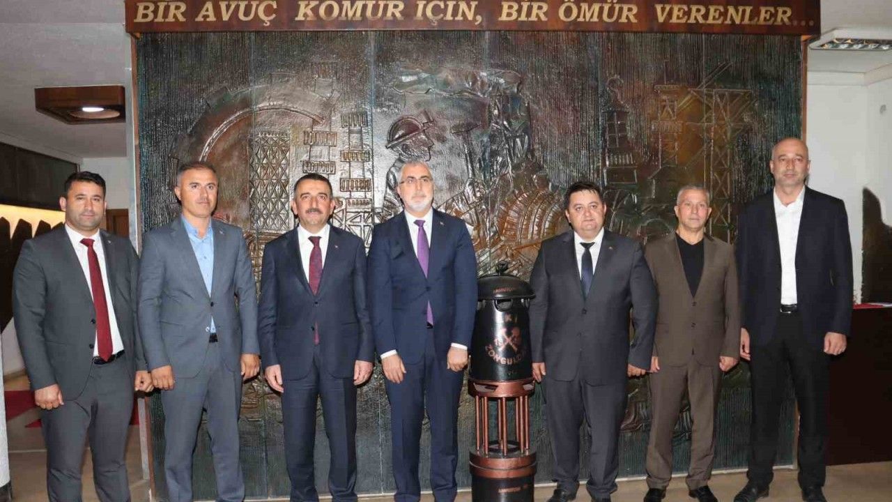 Çalışma Bakanı Işıkhan GMİS’i ziyaret etti