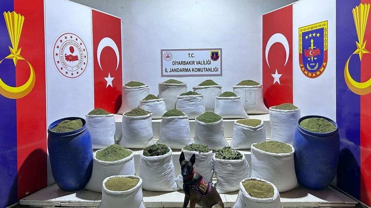 Diyarbakır’da terörün finans kaynağına büyük darbe: 2 ton esrar ele geçirildi