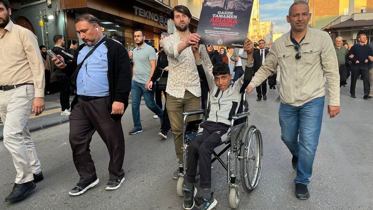 Kilis’te Gazze’ye destek yürüyüşü