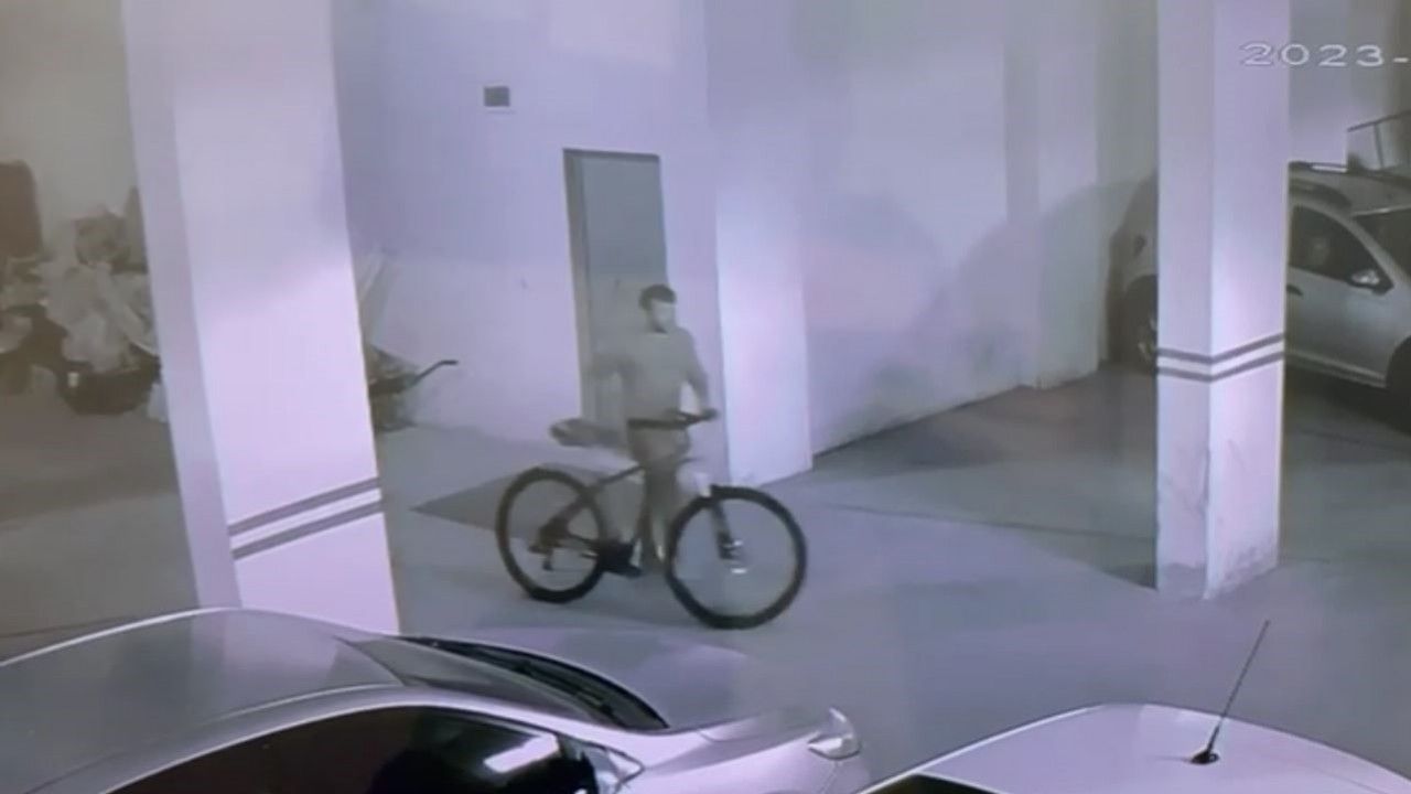 Bisiklet hırsızı önce kameraya, sonra polise yakalandı
