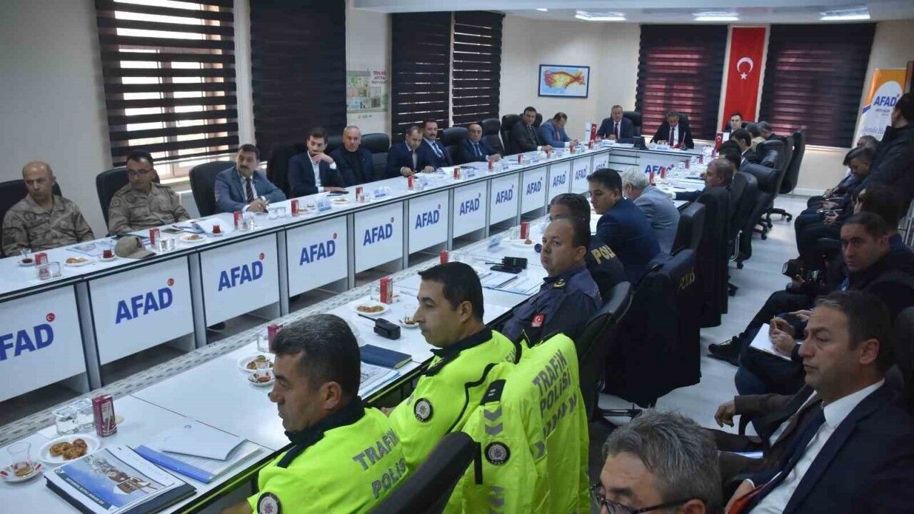 Bitlis’te kış tedbirleri toplantısı düzenlendi