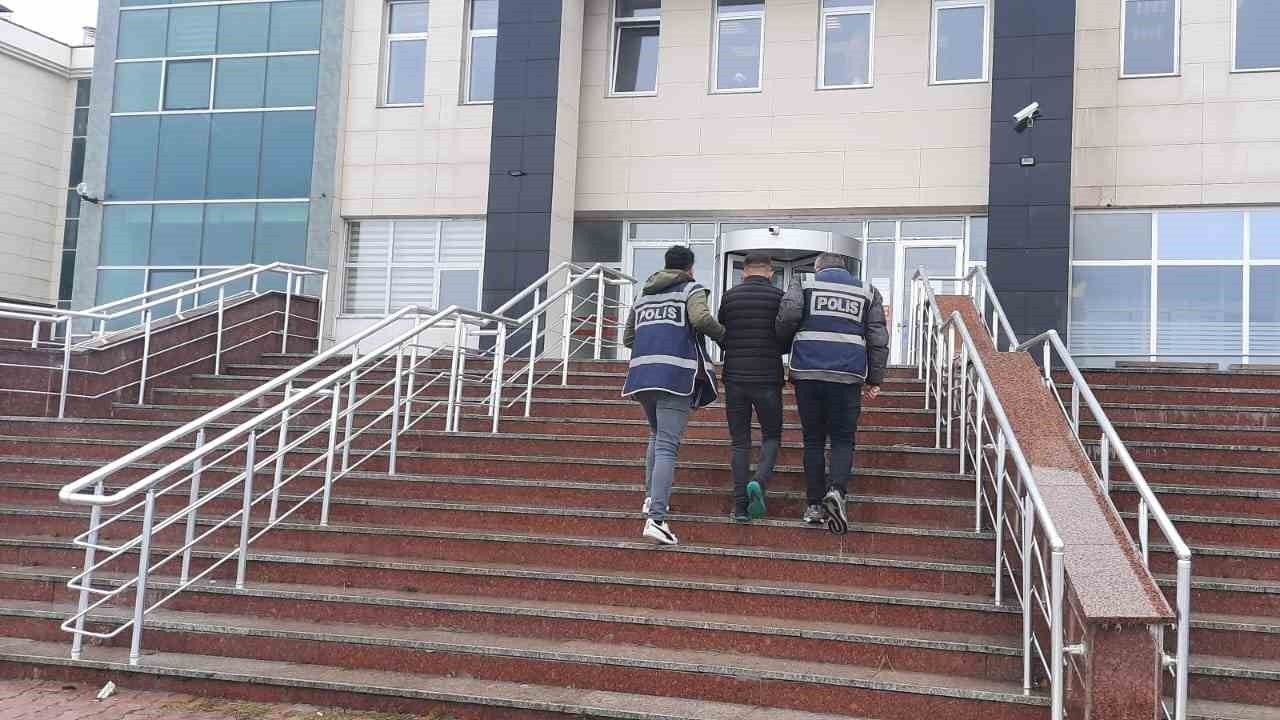 Kars’ta haklarında arama kararı bulunan 5 kişi yakalandı