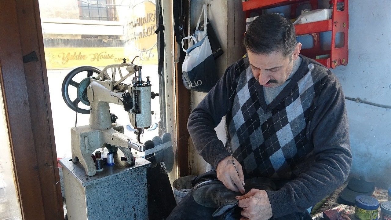 Mardin’in 40 yıllık ayakkabı tamircisi