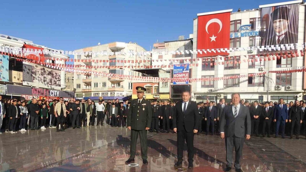 Sınır kent Kilis’te 10 Kasım töreni