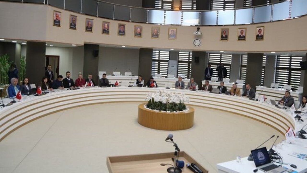 ERÜ'de Araştırma Dekanlıkları Çalıştayı düzenlendi