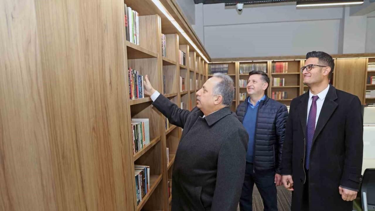 Talas Mehmet Karamercan Kütüphanesi’nde büyük gün