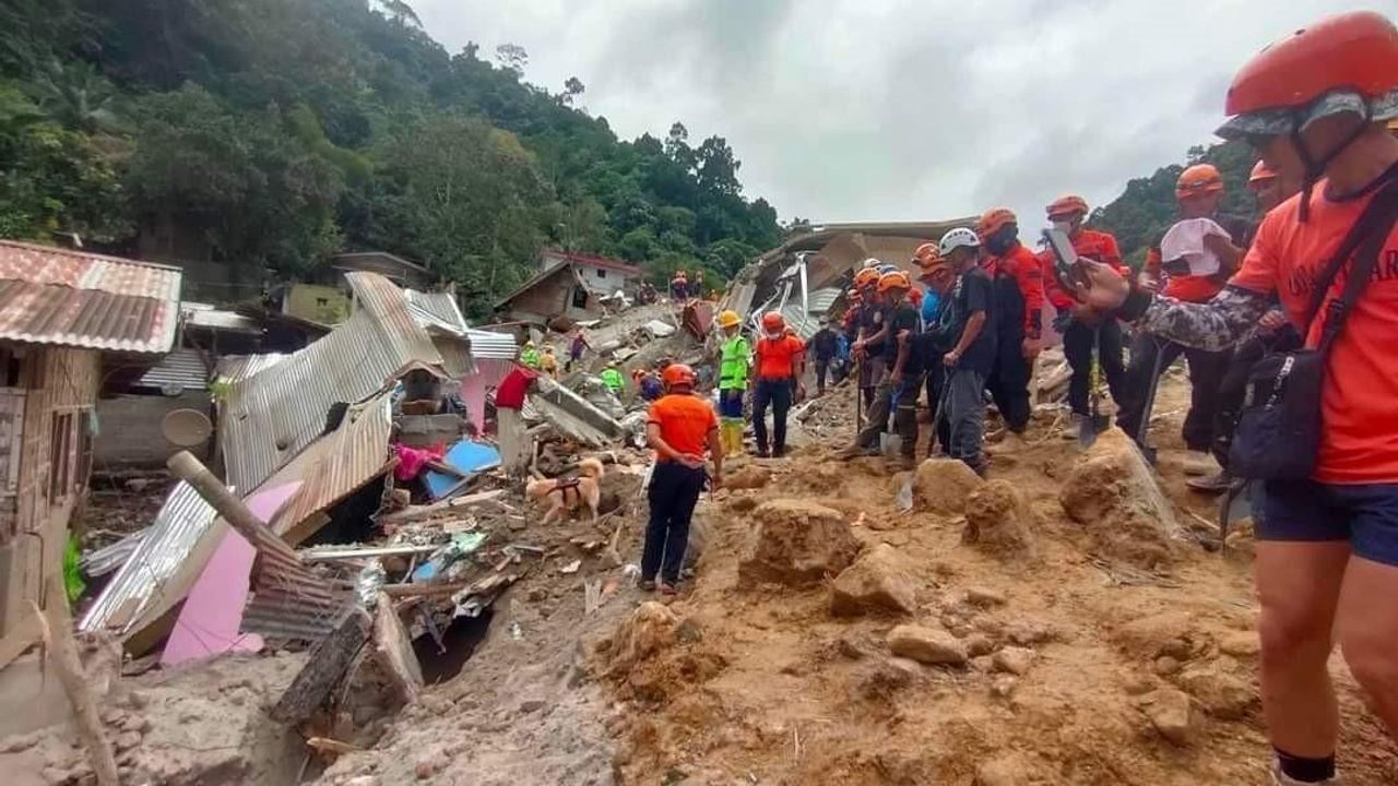 Filipinler’deki toprak kaymasında 10 kişi öldü, kayıp 49 kişiyi aranıyor