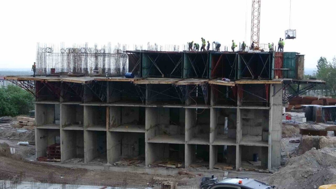 Deprem bölgesinde inşaatlar yükseliyor Gazete Rize / Rize Haber / Son