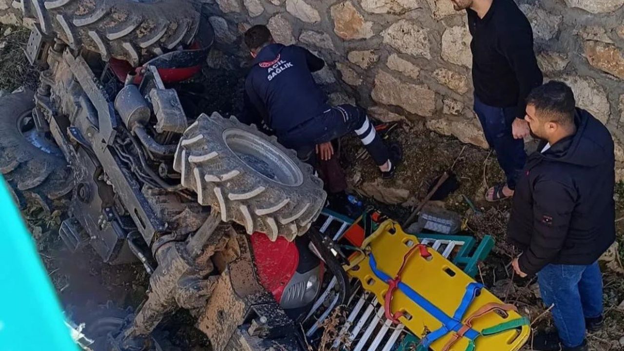 Siirt’te traktör dere yatağına devrildi: 1 yaralı