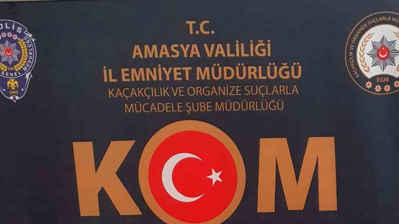 Amasya’da polisten silah operasyonu: 4 ruhsatsız tabanca ele geçirildi, 1 tutuklama