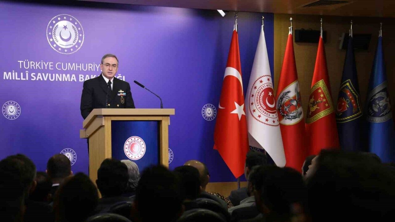 MSB kaynakları: "(Depremde) AFAD’a, Bakanlığımızın Afet Yönetim Merkezi ile Takip Kontrol Koordinasyon Merkezine personel görevlendirilmiştir"