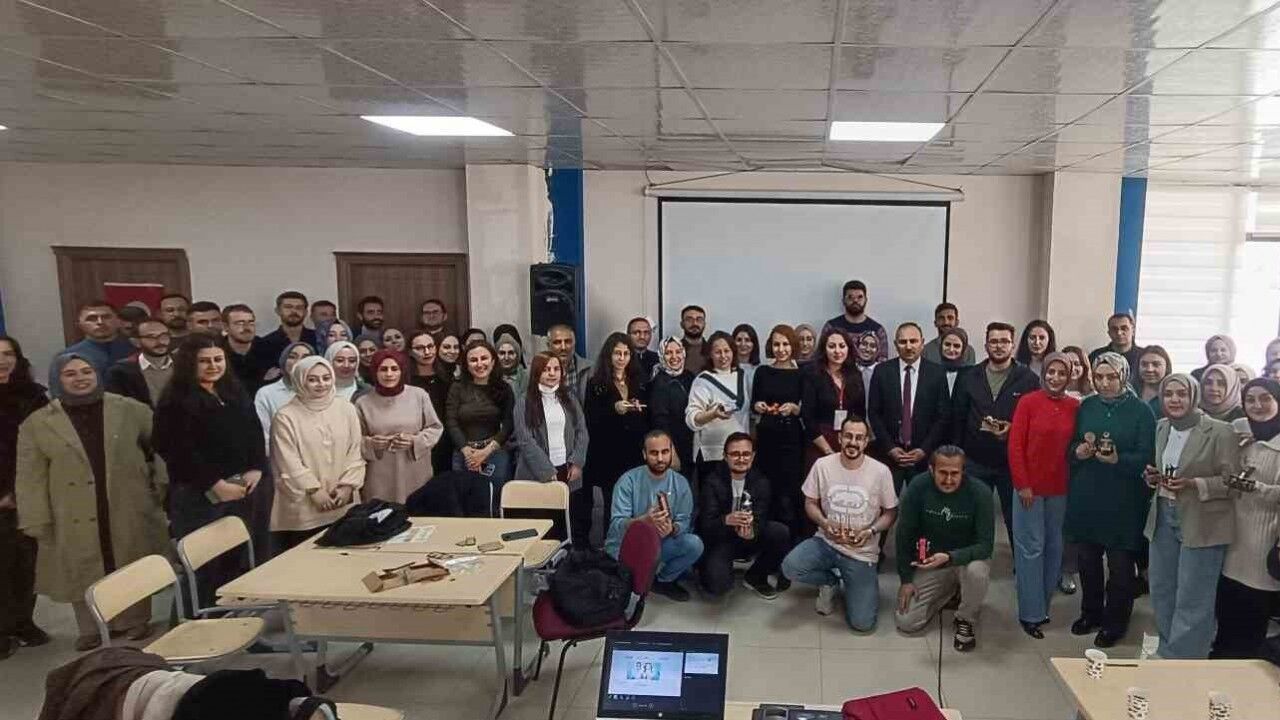 Muradiye’de öğretmenlere yönelik STEM çalıştayı düzenlendi