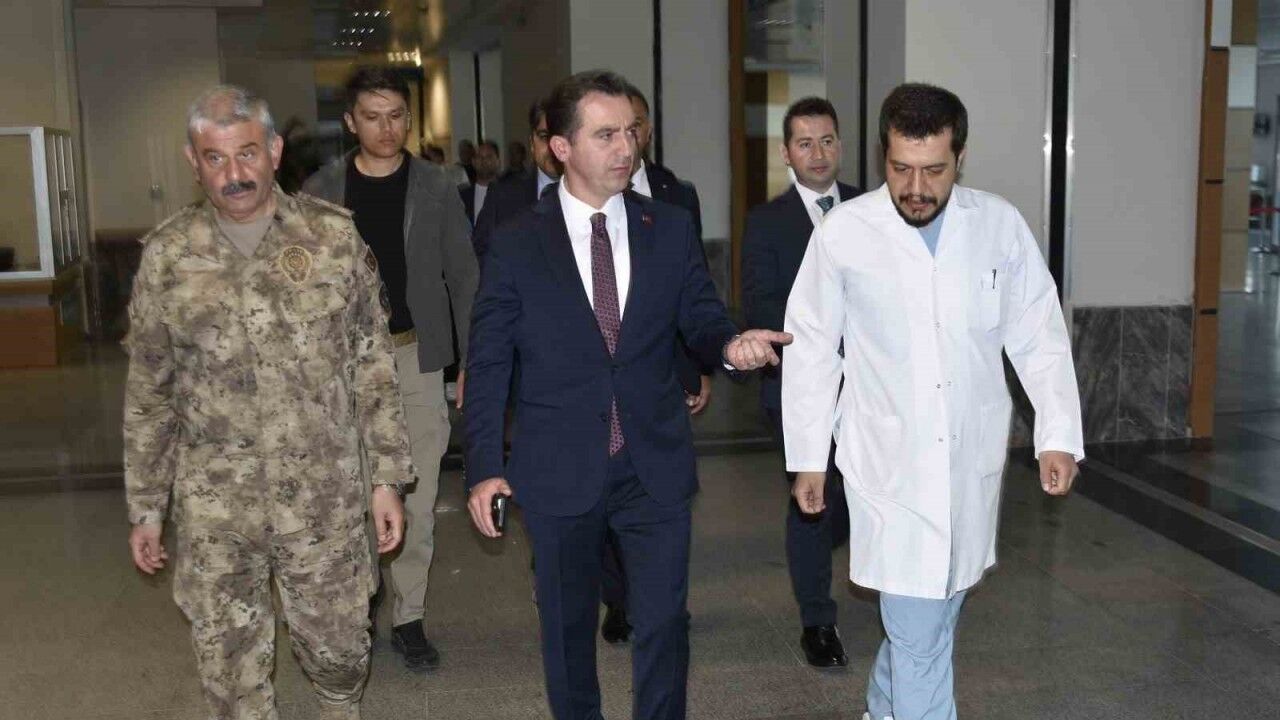 Bitlis’te göreve giden polisler kaza yaptı: 2 yaralı