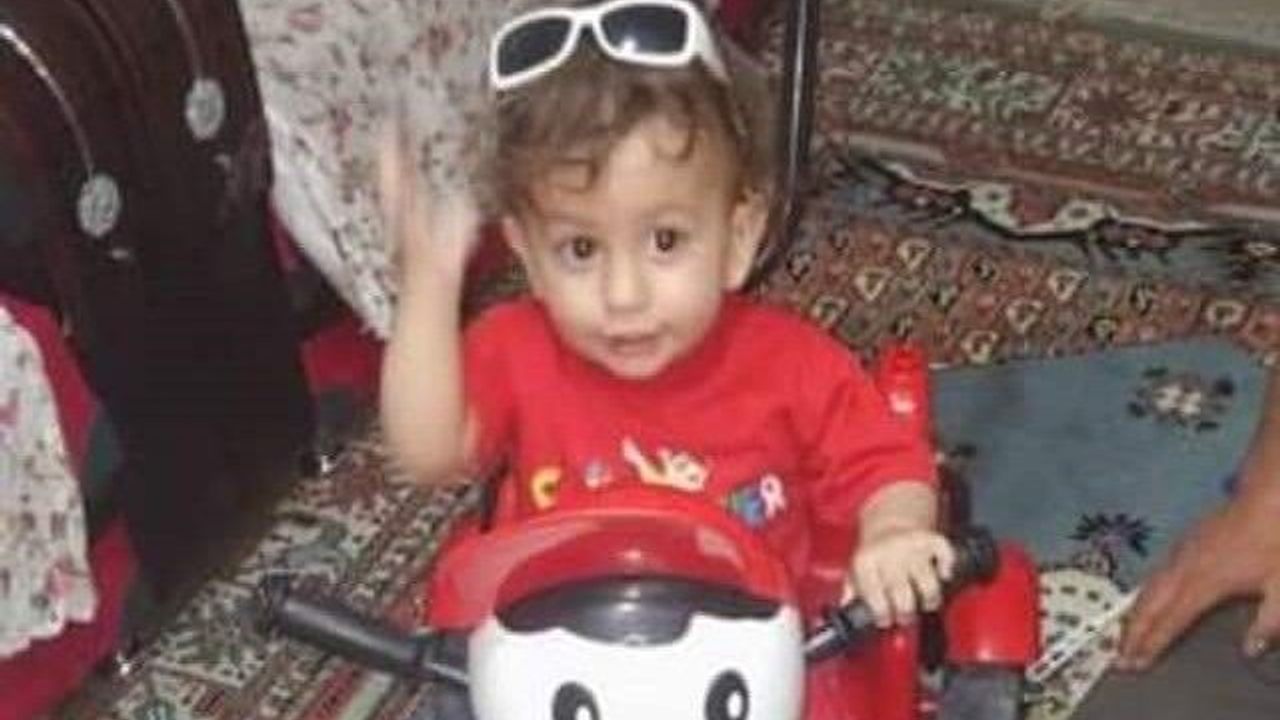 Sinek ısırığıyla yatağa bağımlı kalan çocuğun önceki halleri yürek burktu