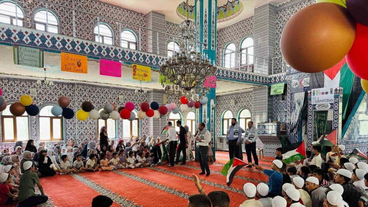 Diyarbakır’da yaz Kur’an kurslarında "Filisten’e Destek" programı