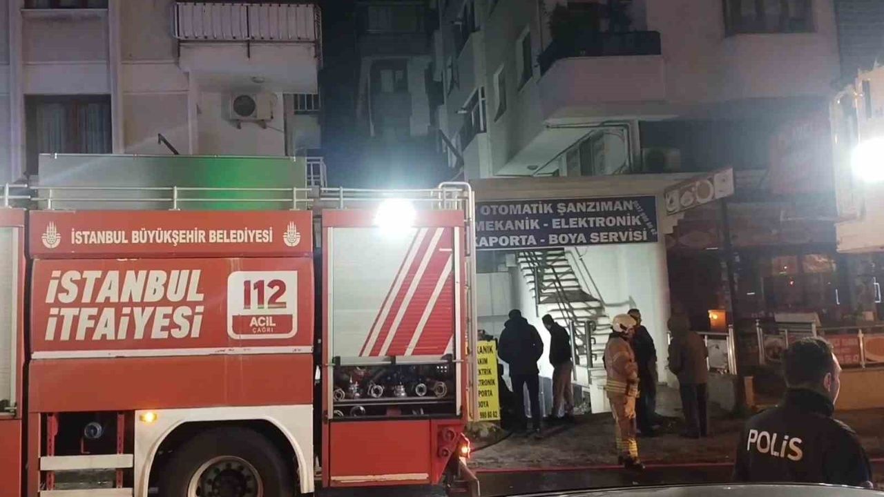 Maltepe'de oto tamirhanesinde korkutan yangın