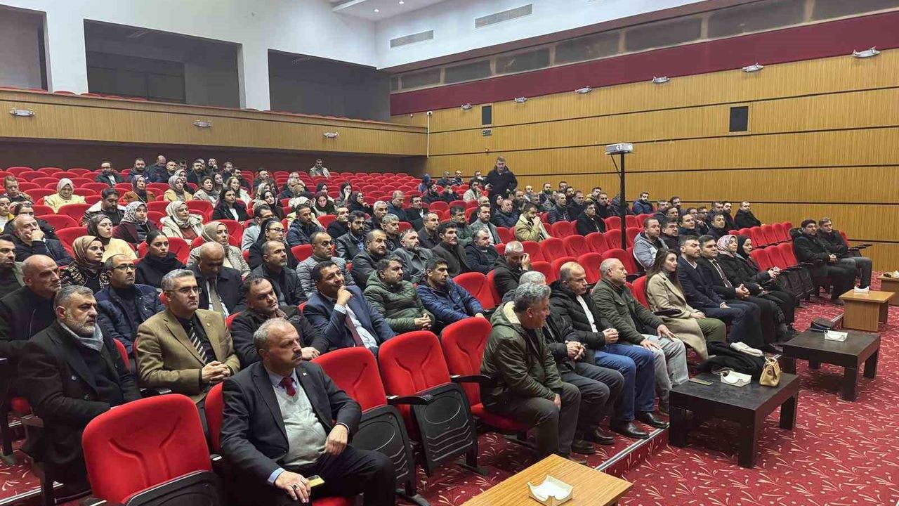 Mardin'de çocuk mağduriyeti ve süreci konulu eğitim ve çalıştay düzenlendi