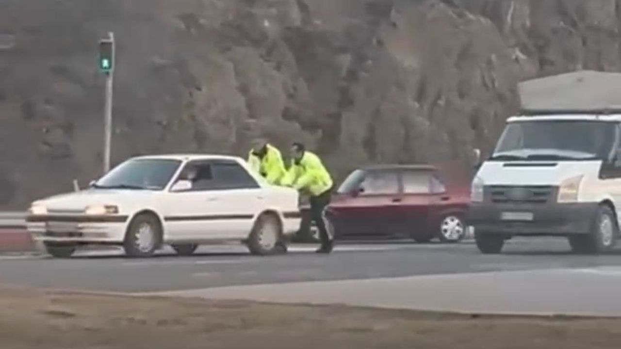 Tavşanlı'da polisten örnek davranış