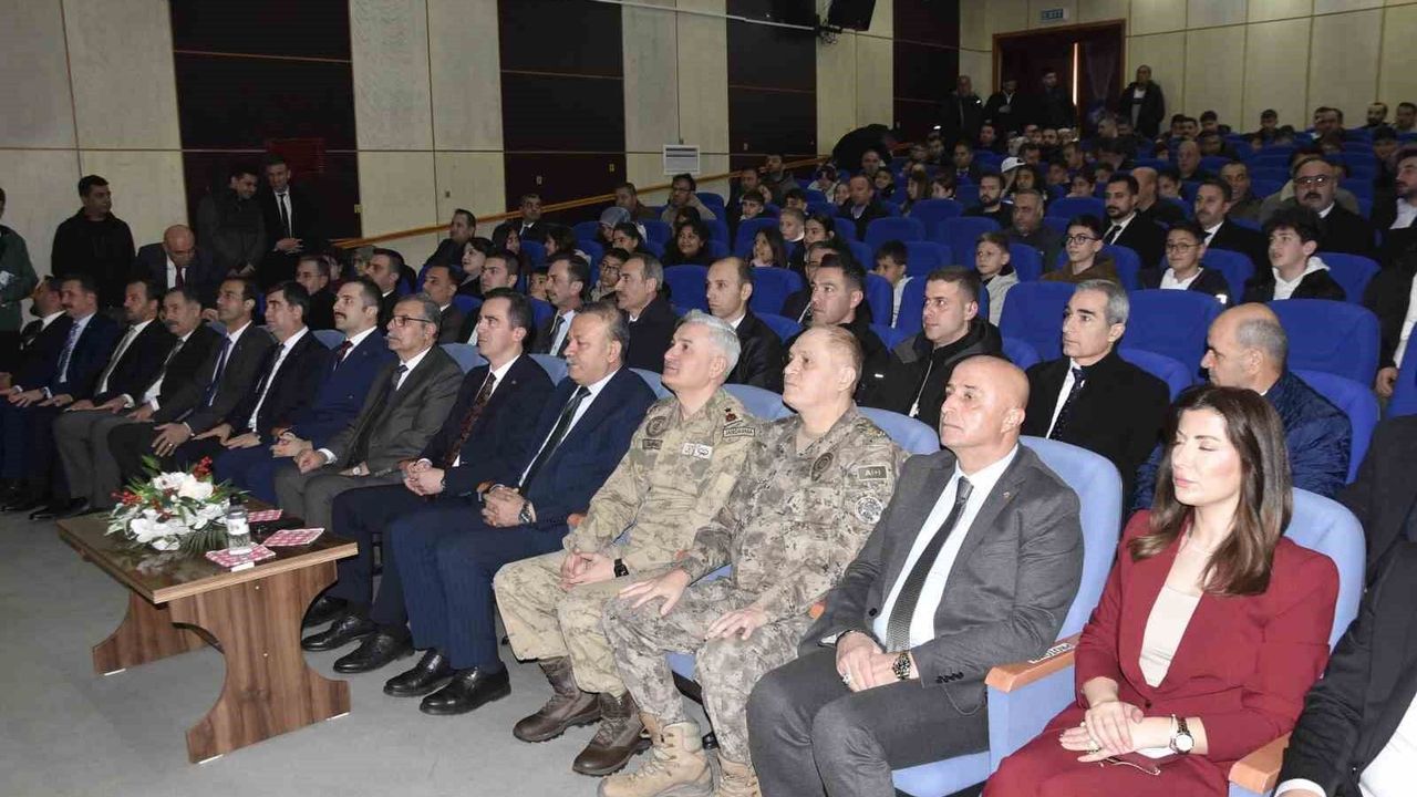 Bitlis'te Nevruz Bayramı coşkuyla kutlandı