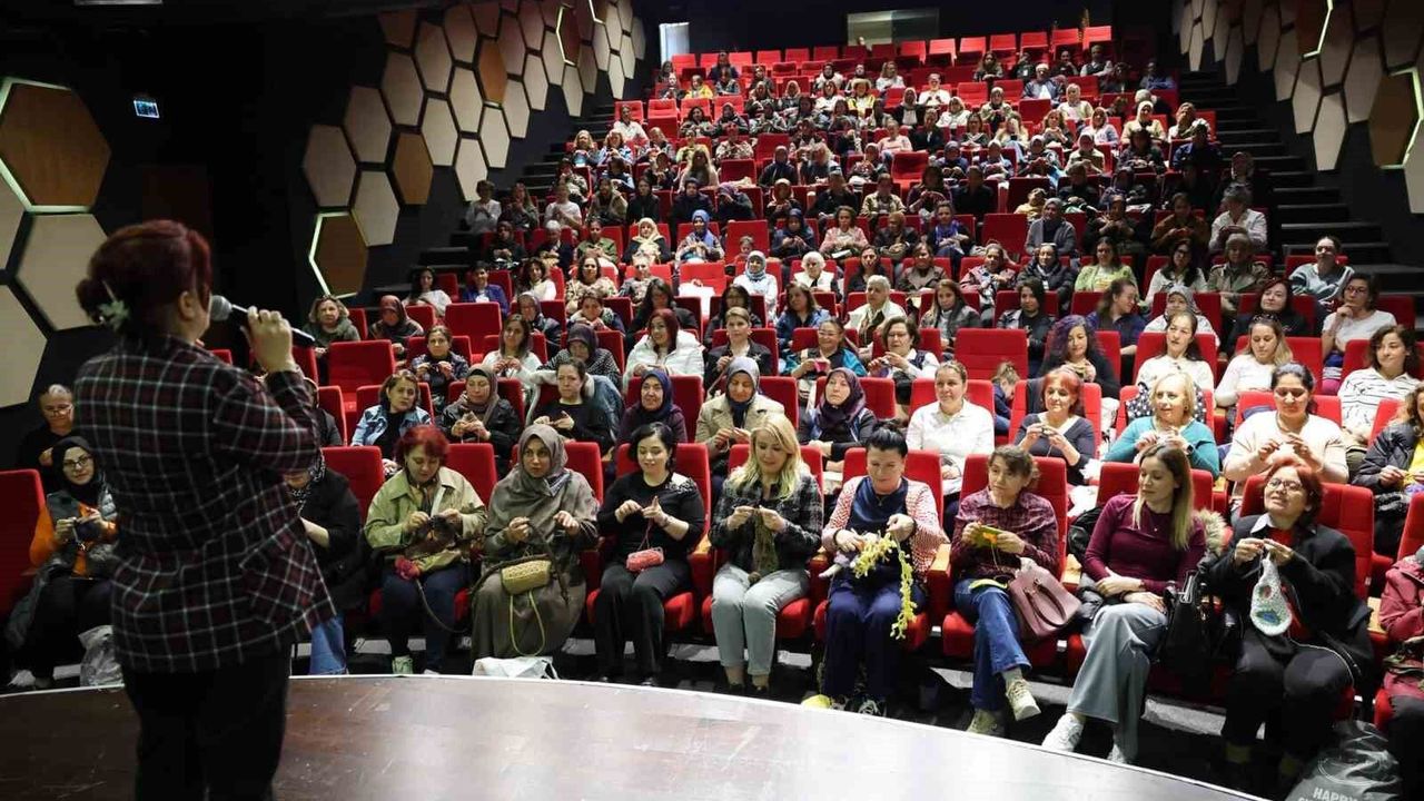 Merkezefendi'de kadınların el emeği büyük markalara uzanan bir değere dönüştü