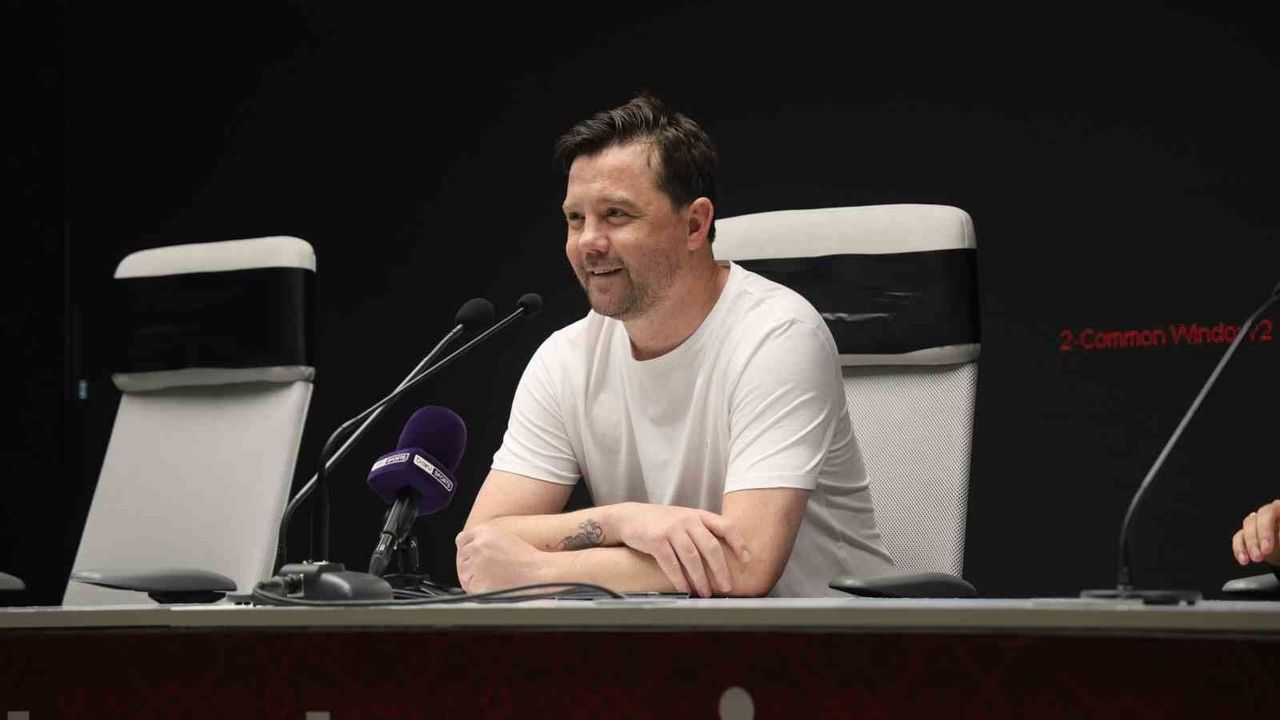 Uğur Uçar: 'Hoca olarak ilk kupam, inşallah devamı gelir'