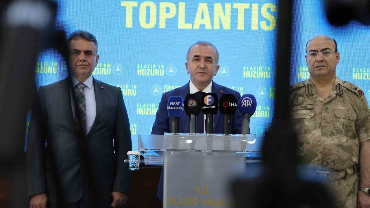 Vali Hatipoğlu'ndan Elazığ'daki salgın iddialarına ilişkin açıklama: 'Vakalarda azalma var, içme sularında sorun yok'