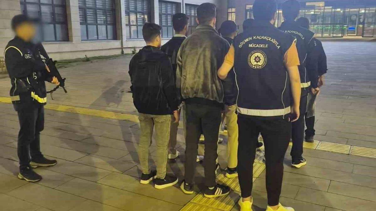 Afyonkarahisar'da göçmen kaçakçılığı operasyonunda