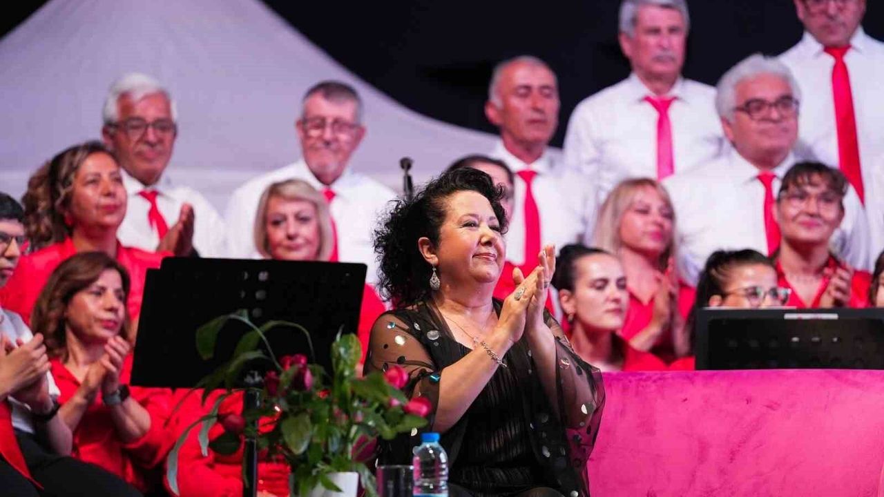Aliağa'da Emel Taşçıoğlu rüzgarı