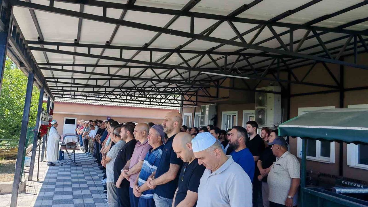 Alper Başören gözyaşları arasında son yolculuğuna 