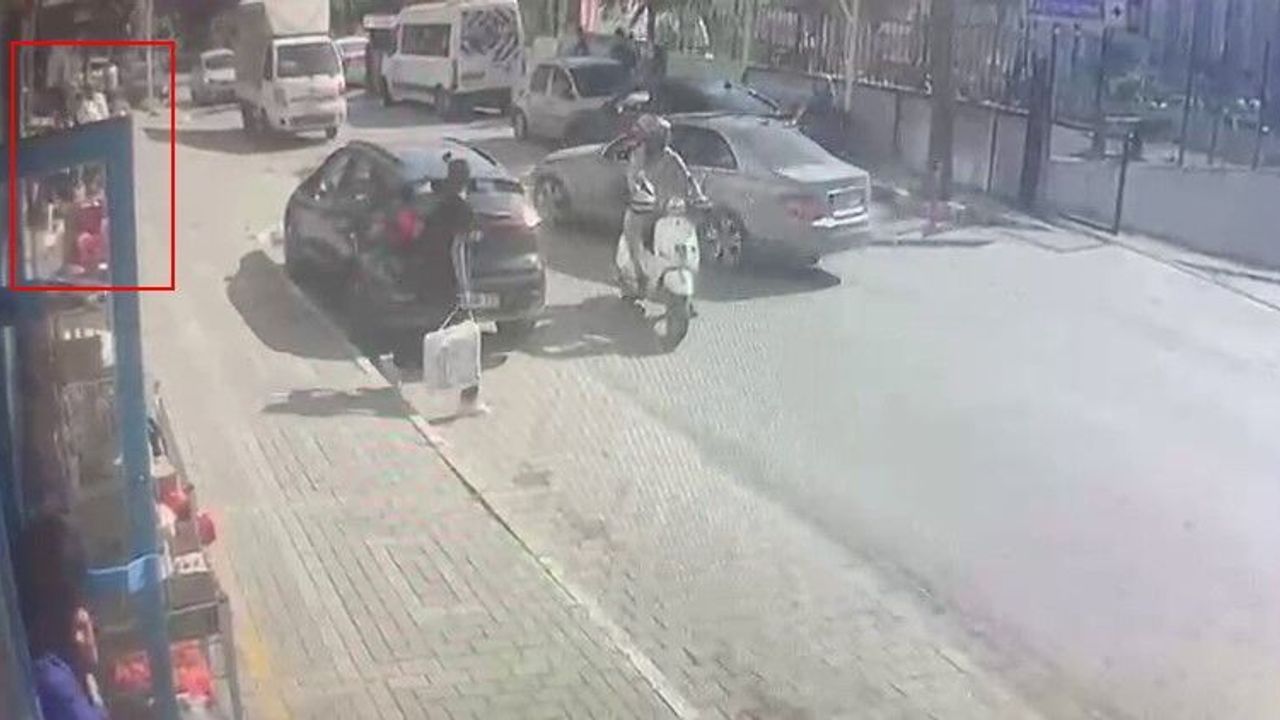 Avcılar'da çocuklar arasında çıkan kavgada bir kişi bıçaklandı: O anlar kamerada