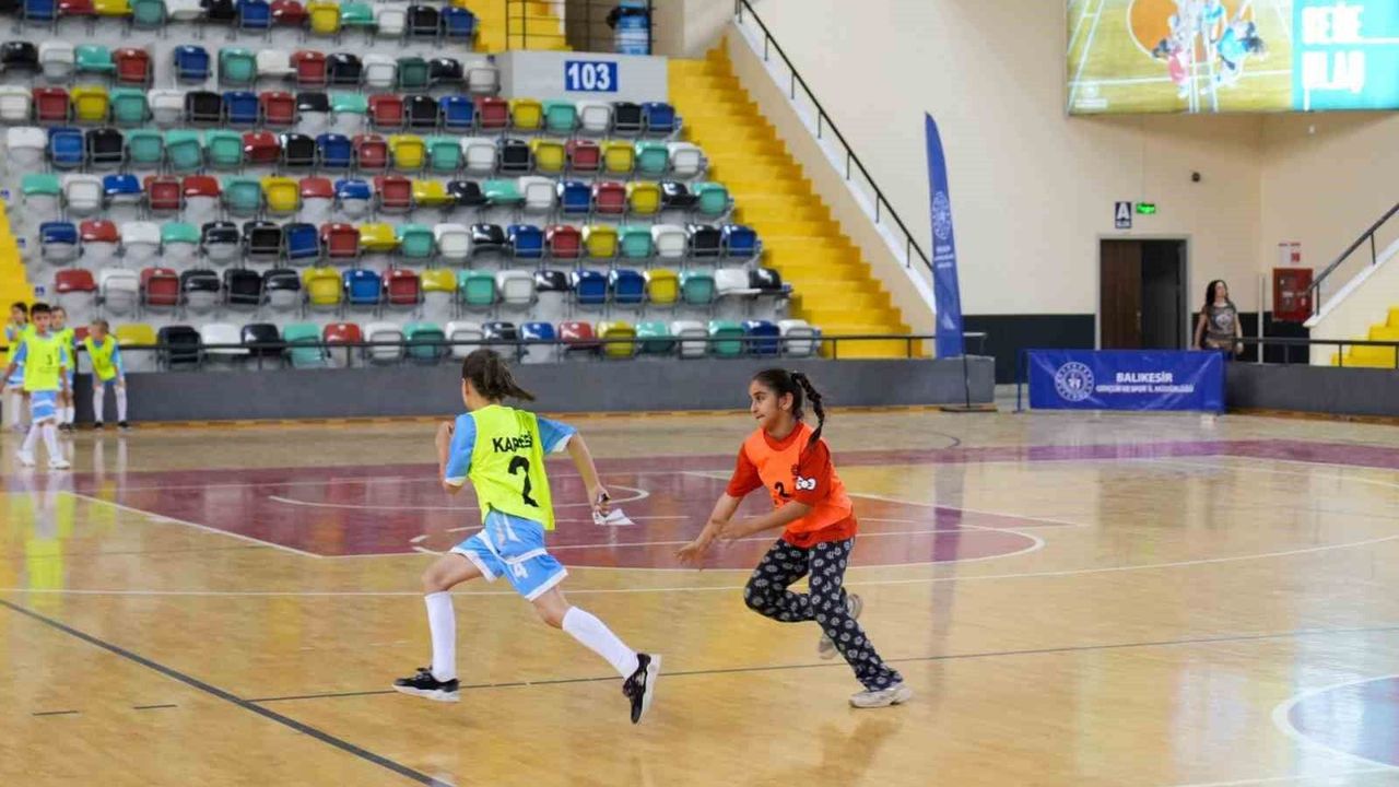 Balıkesir'de Geleneksel Çocuk Oyunları il finaller