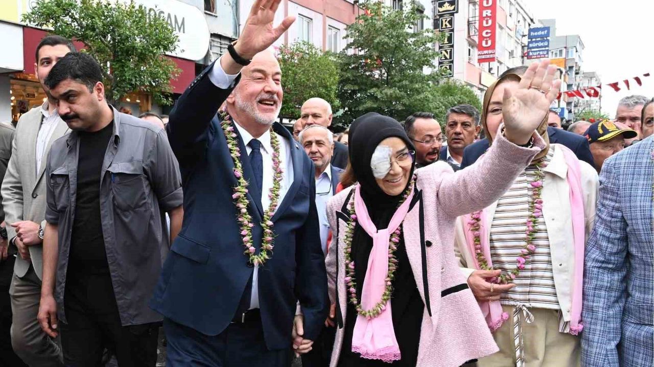 Başkan Başdeğirmen: 'Gül festivalimizi birlik ve beraberlik 