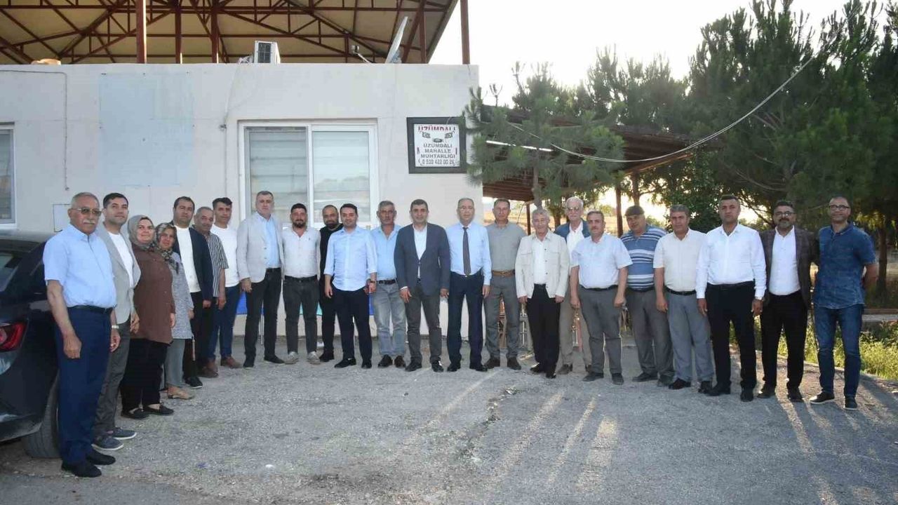 Başkan Yapar, mahalle muhtarlarıyla bir araya geld