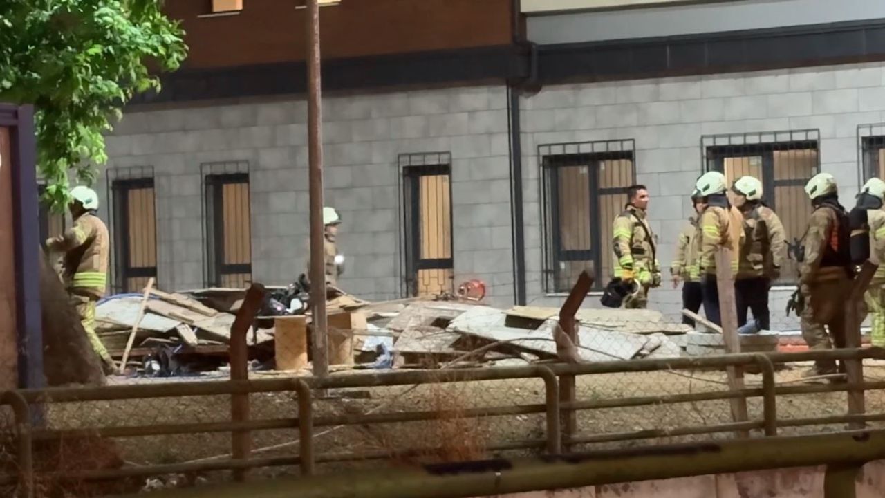 Bayrampaşa'da trafoda yangın çıktı, tramvay seferleri aksadı