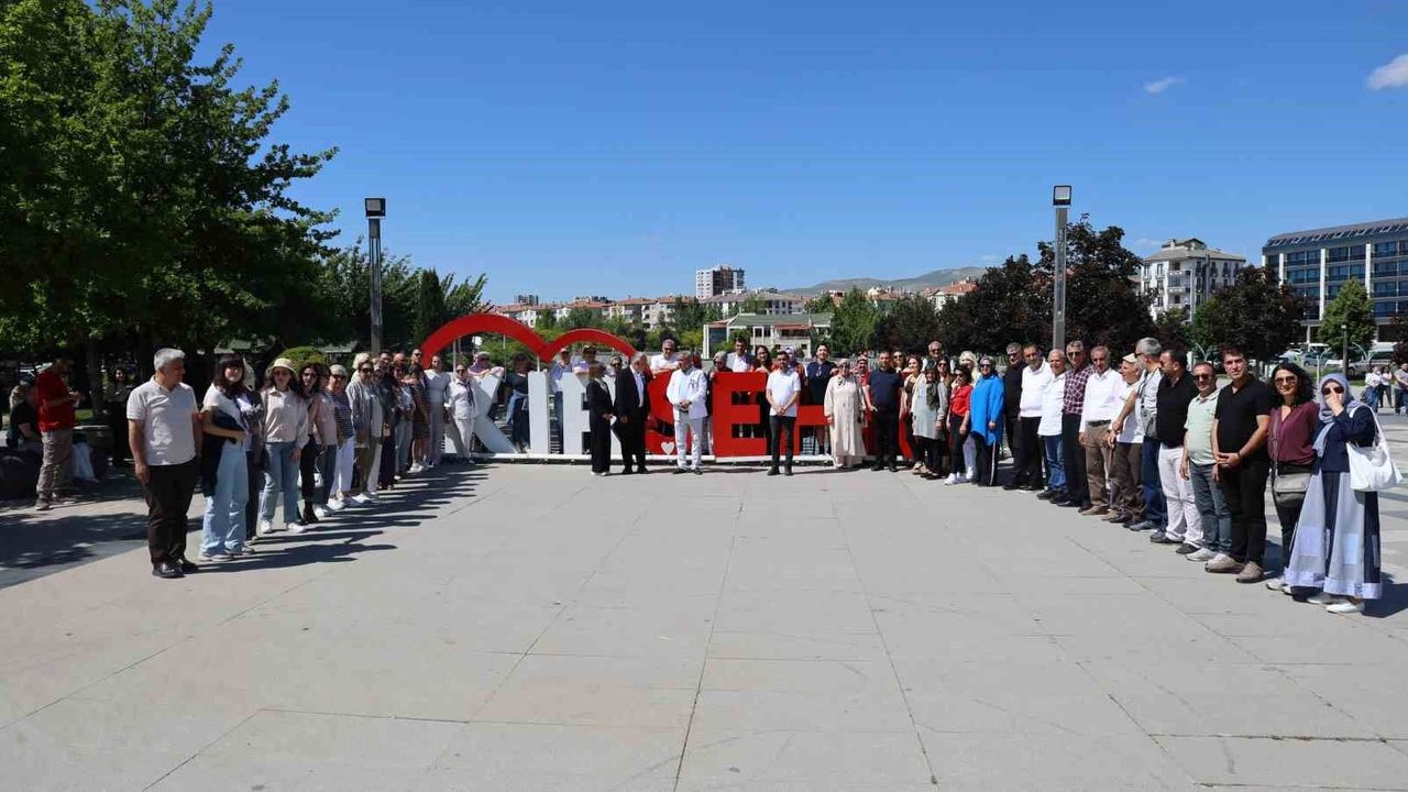 Beyazay, Hirfanlı Kamp Bölgesi'ndeki Türkiye Geneli İstişare