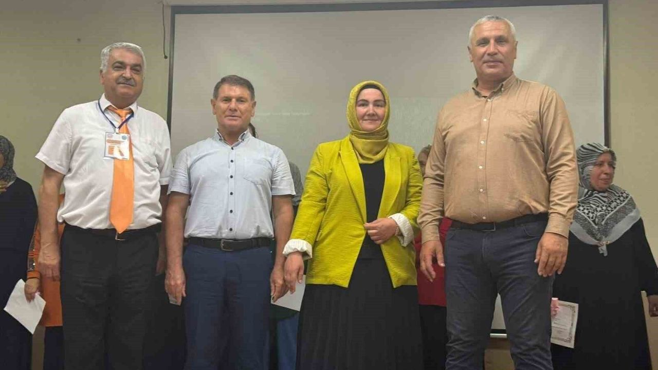 Burhaniye'de Okuma Yazma Töreni düzenlendi