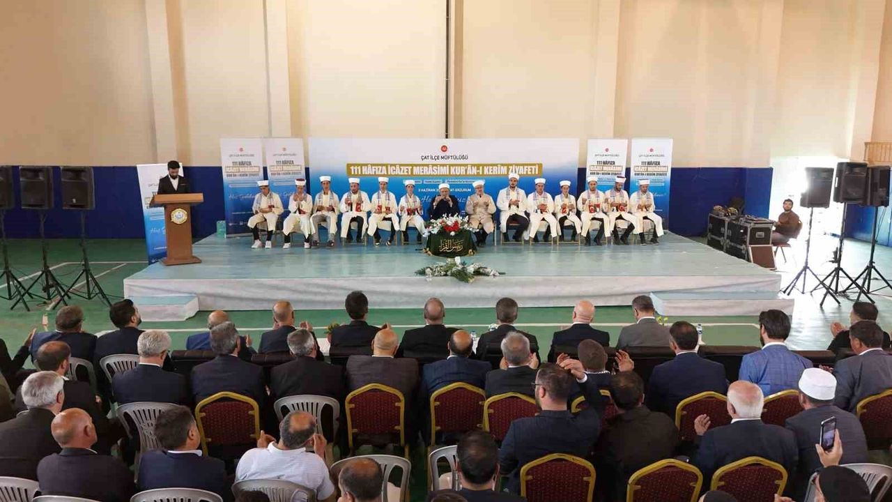Çat'ta hafızlık icazet merasimi gerçekleştirildi