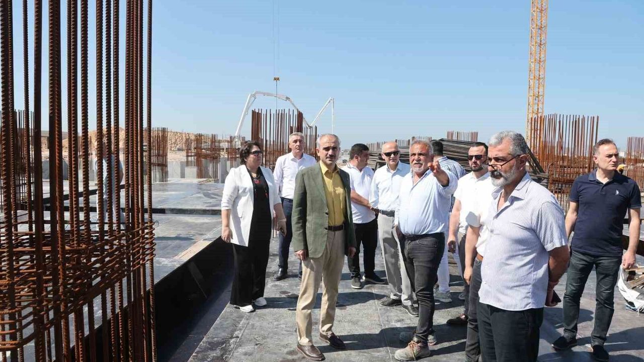Çayırova Devlet Hastanesi'nde 200 yataklı, deprem izolatörlü