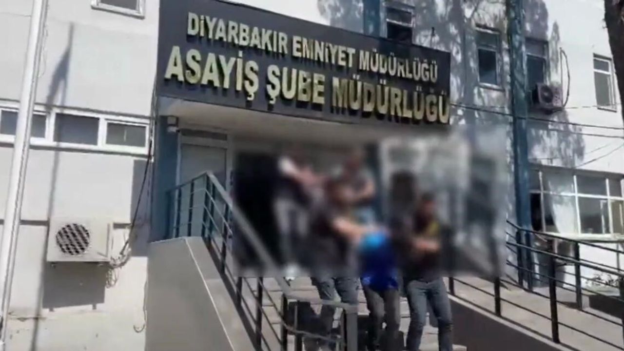 Diyarbakır'da Yapı Kredi Bankası şubesine silahlı saldırıyla